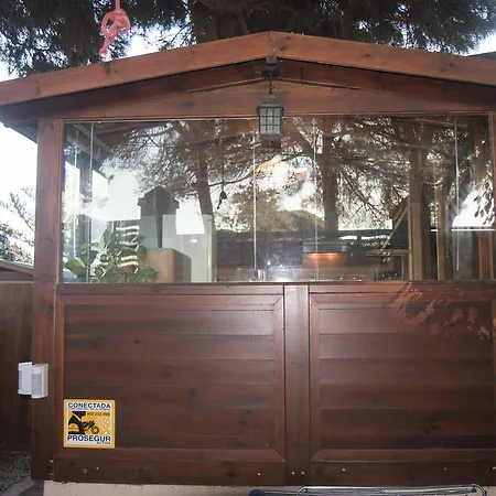 Wood House Close *