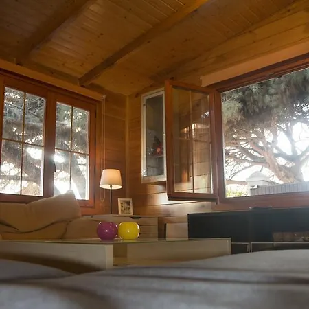 Wood House Close Tatil Evi Marbella