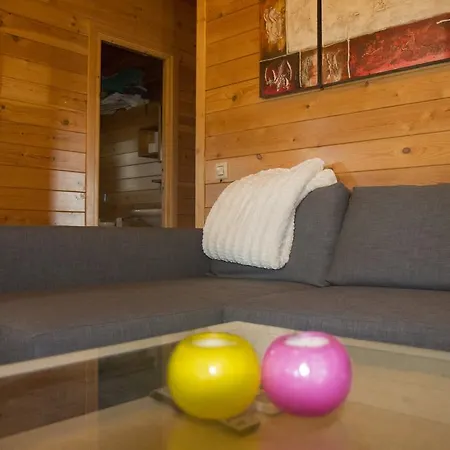 Wood House Close Holiday home *