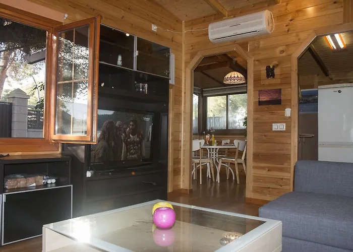 Wood House Close * ماربيا